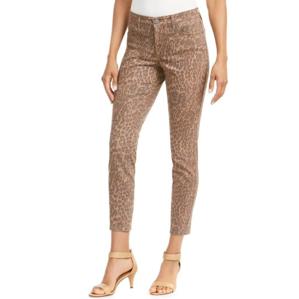 NWT $49 STYLE & CO Tummy Control Curvy Skinny Jeans Puma Print Mid-Rise